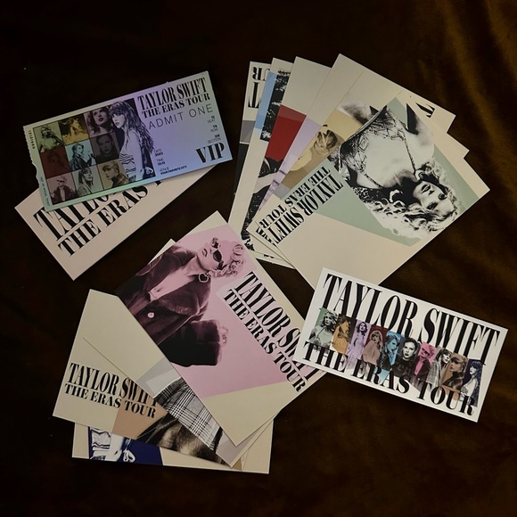 TAYLOR SWIFT ERAS TOUR VIP BOX 🫶🏻 - Picture 7 of 7